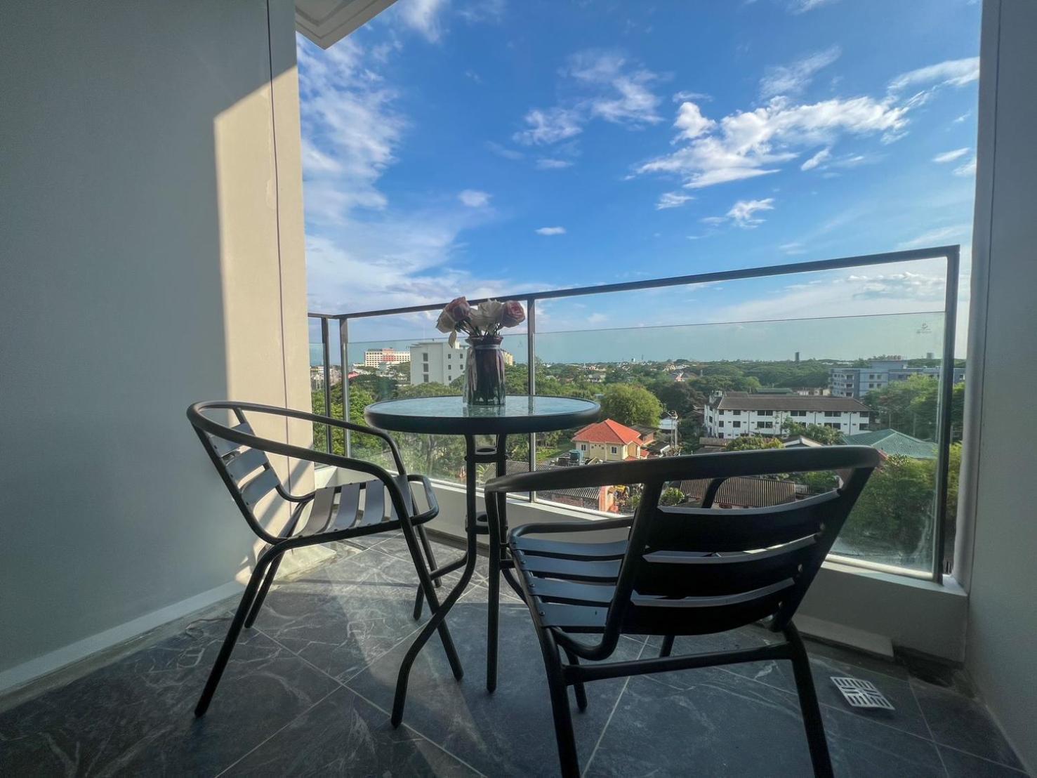 The Astra Sky River Apartment